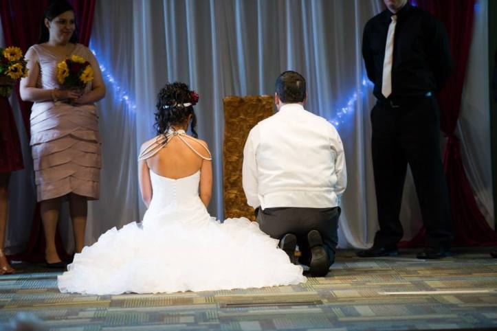 kneelingwedding