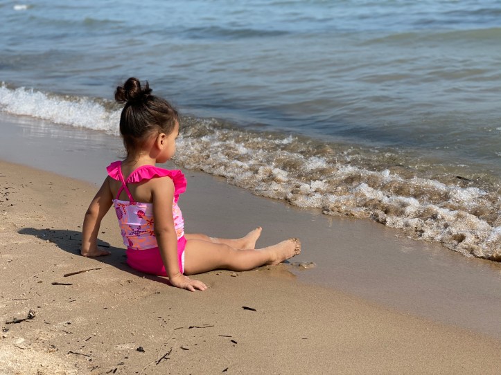 E8EDA5B7-8204-444D-AC35-61C9947BEAB8