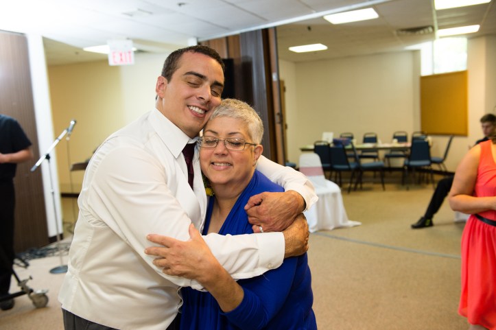 12B28033-7F3D-4FB4-8594-E9DED6B0A812